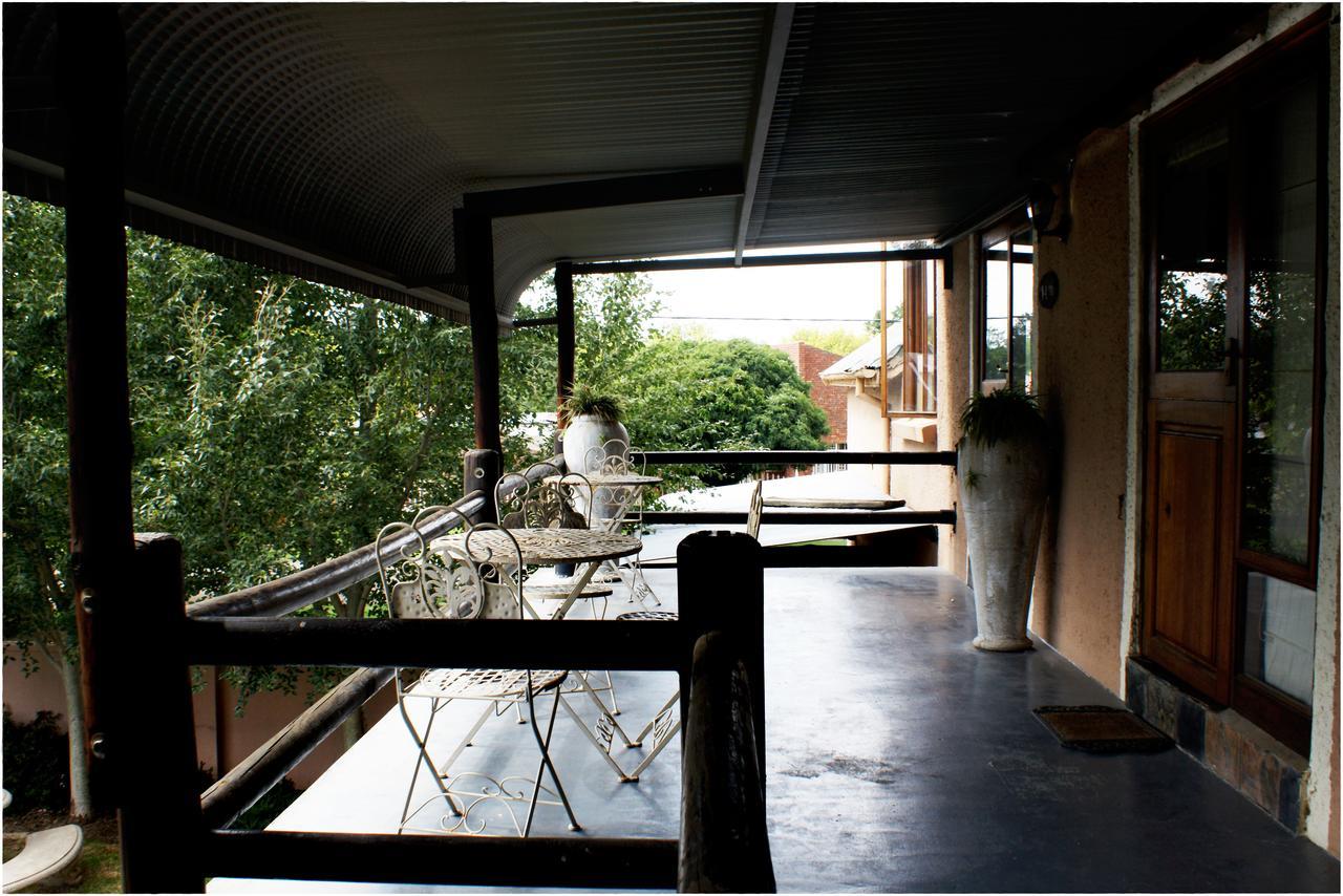 Shady Pines Guest House Harrismith ภายนอก รูปภาพ